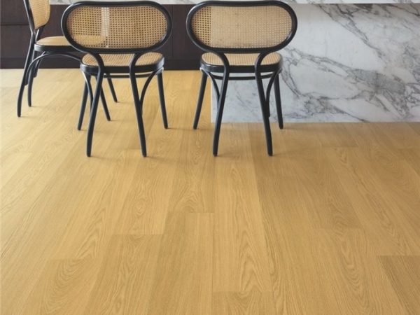 Ламинат Natural varnished oak SIG4749