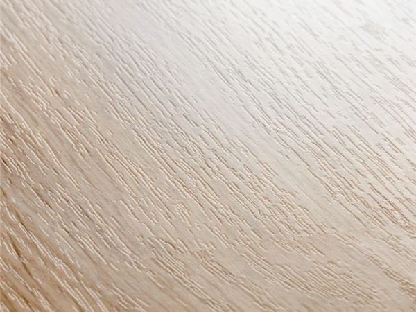 Ламинат White varnished oak EL915